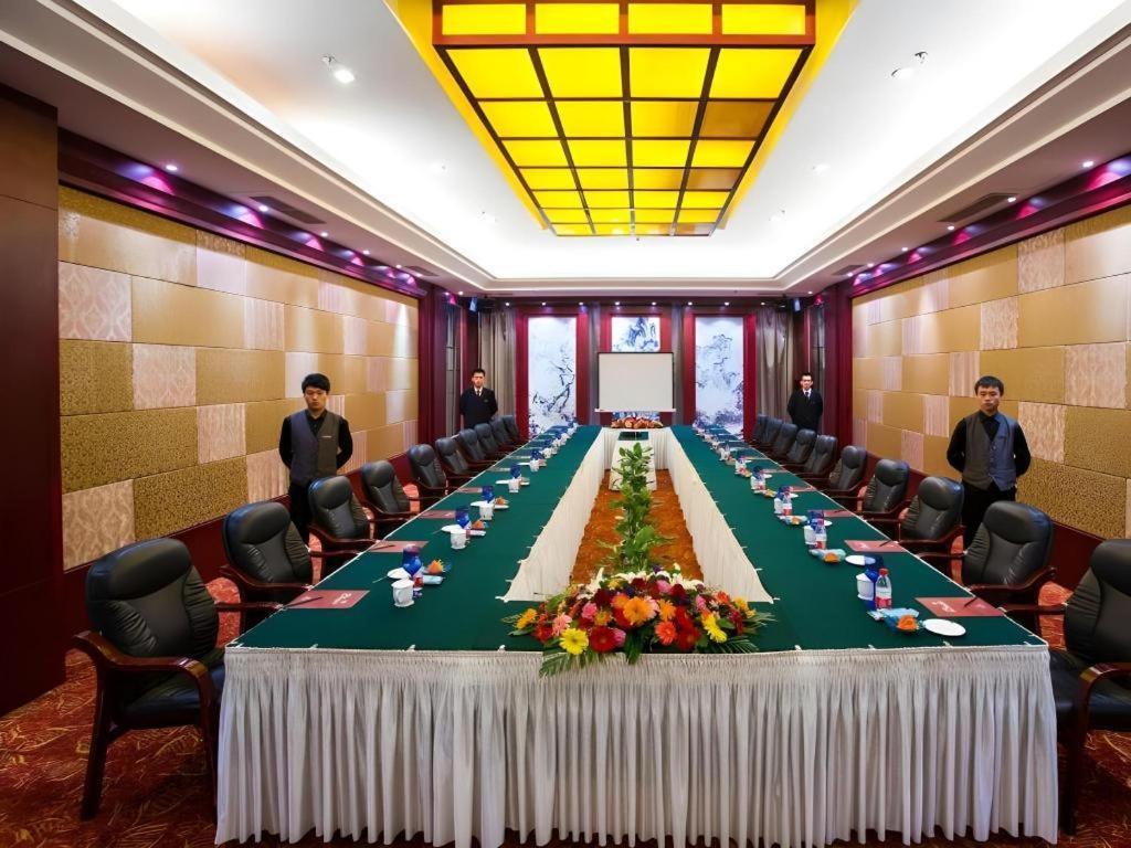 Feicheng Blossom Hotel Zewnętrze zdjęcie