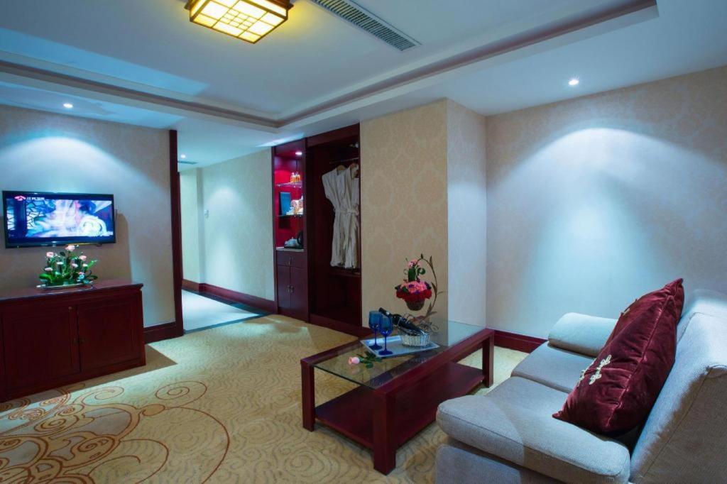 Feicheng Blossom Hotel Zewnętrze zdjęcie