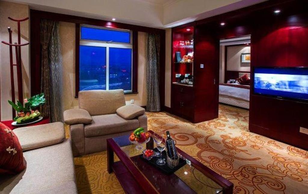 Feicheng Blossom Hotel Zewnętrze zdjęcie